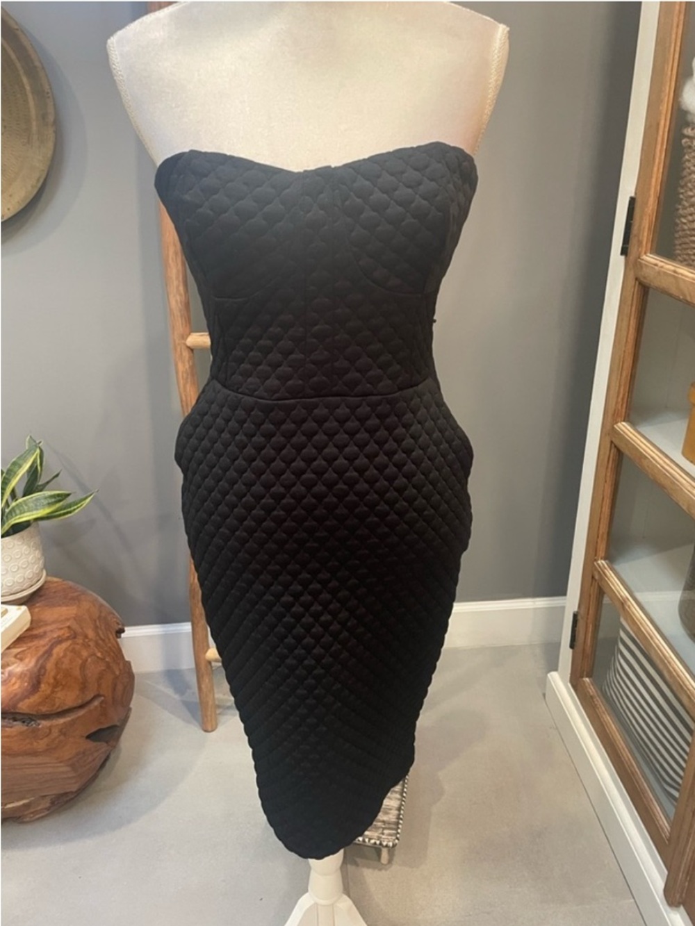 Bar III Strapless Quilted Black Bodycon Dress with pockets- NWT small